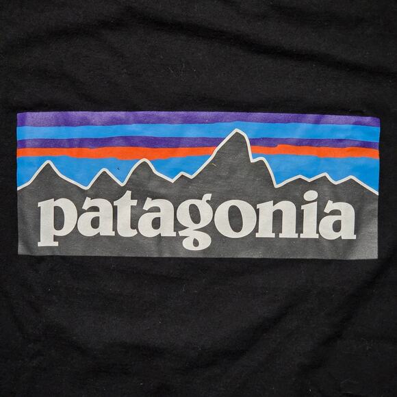 Patagonia P-6 Logo Responsibili-Tee Men’s XS Recycled Logo Tee - Picture 5 of 9